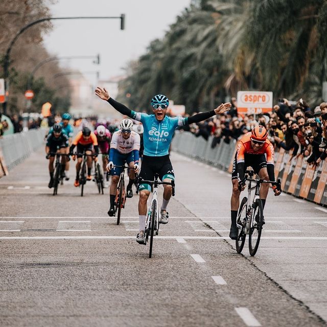 Image Feed - Ciclismo