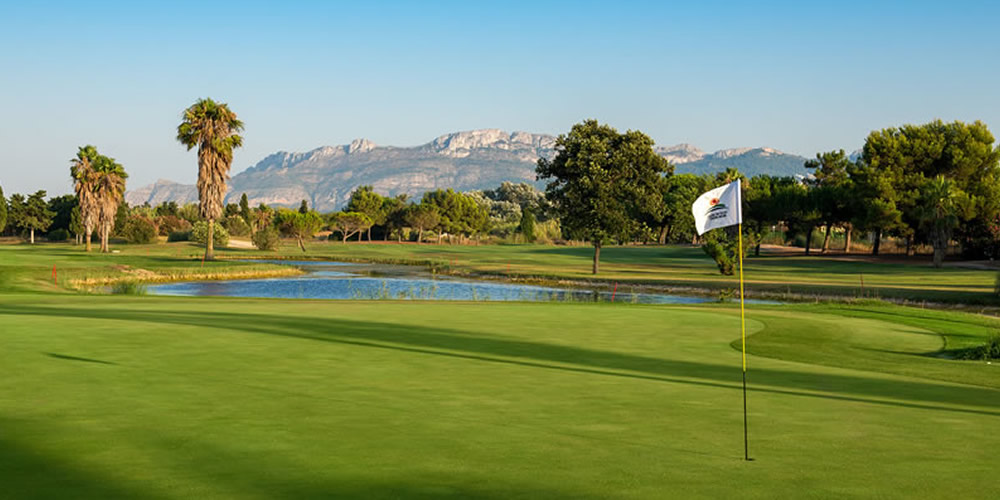 7 nuits + 5 Green Fees