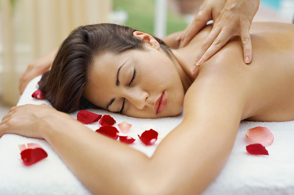 THE GATEAWAY OF INDIA